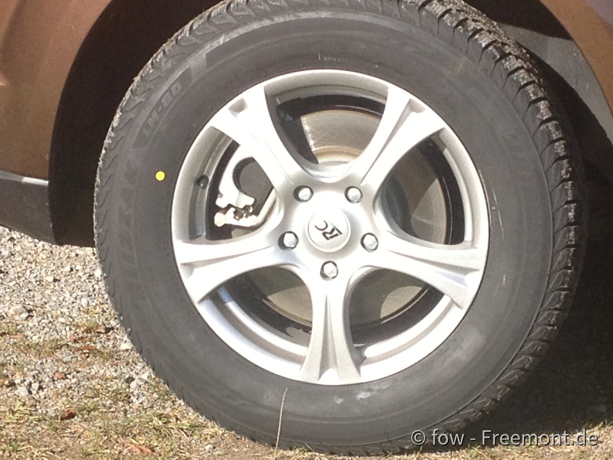 "Dodge" Freemont mit Winterreifen