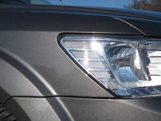 Frontscheinwerfer seitlich